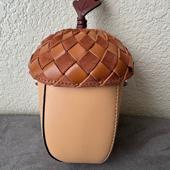 New Kate Spade Take a Hike 3D Acorn Crossbody Bag - Picture 3 of 10